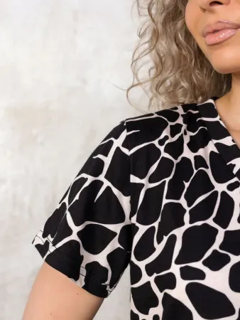 Футболка женская, модель 137, трикотаж (Жираф)