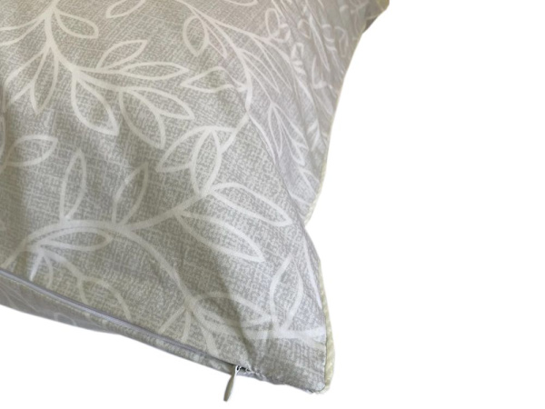 Наперник на молнии 70*70см (Листья)