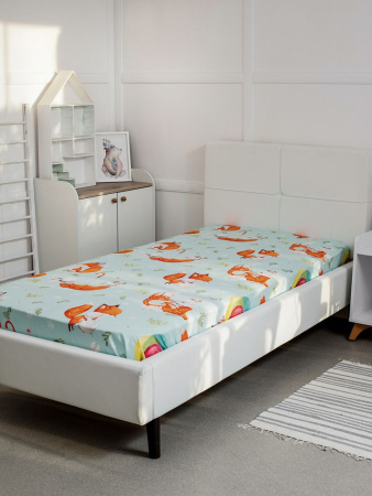 Простыня на резинке 090*190 см, перкаль, детская расцветка (Лисята)