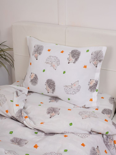 Наволочка 50*70 см, перкаль, детская расцветка (Ёжики)