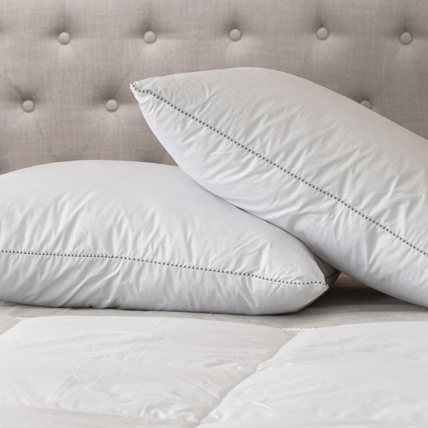 Подушка 70*70 см Семейная, пух/перо Подушка 70*70 см Семейная, пух/перо