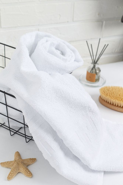 Махровое гладкокрашеное полотенце 70*140 см 380 г/м2 (Белый)